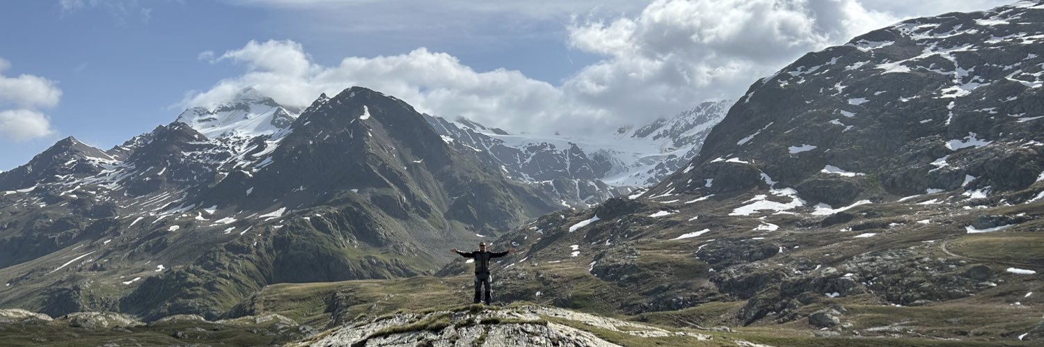 mescol's profile banner image