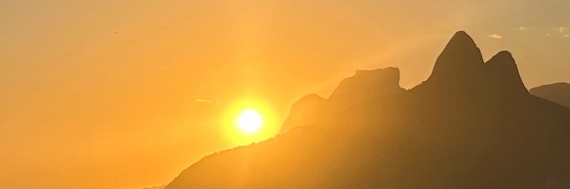 laurabragm's profile banner image