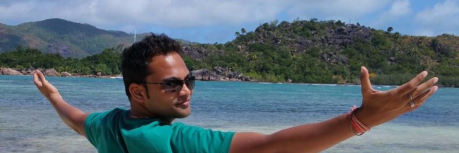 varunwrites's profile banner image