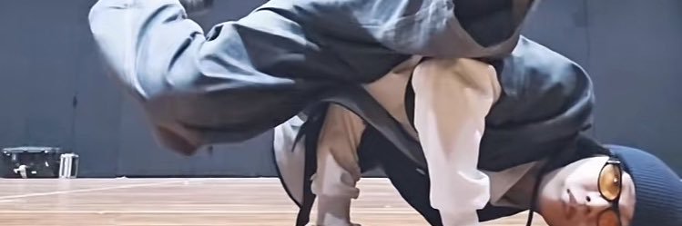 alevero's profile banner image