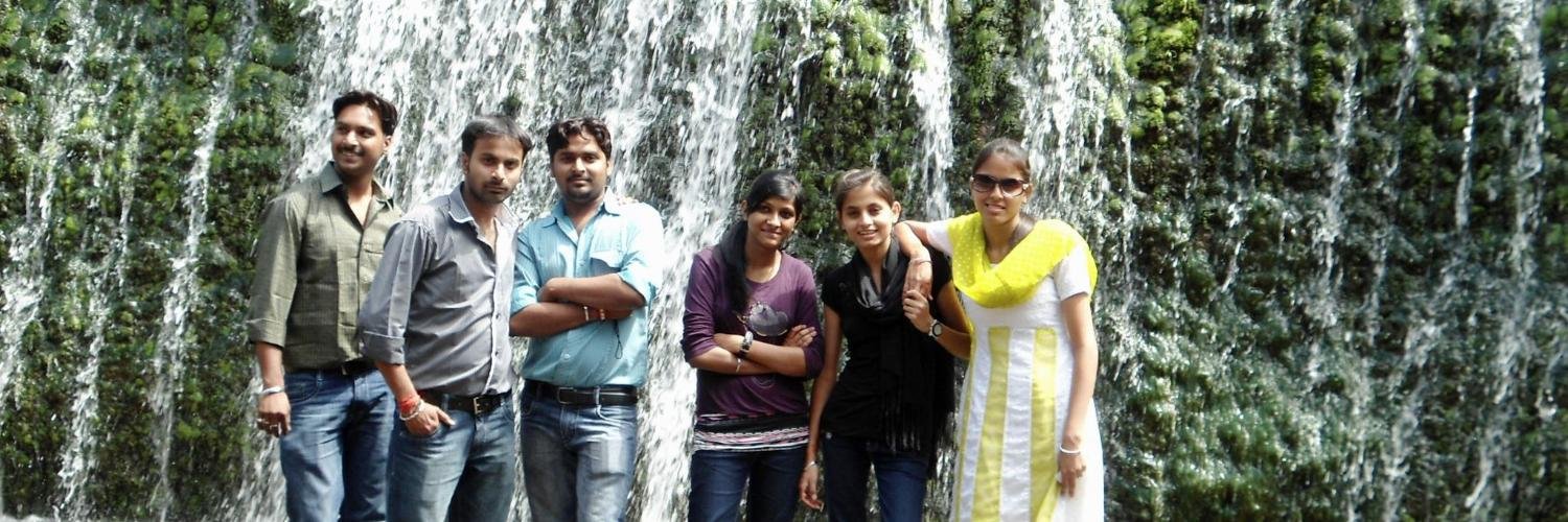 shobhit_n's profile banner image