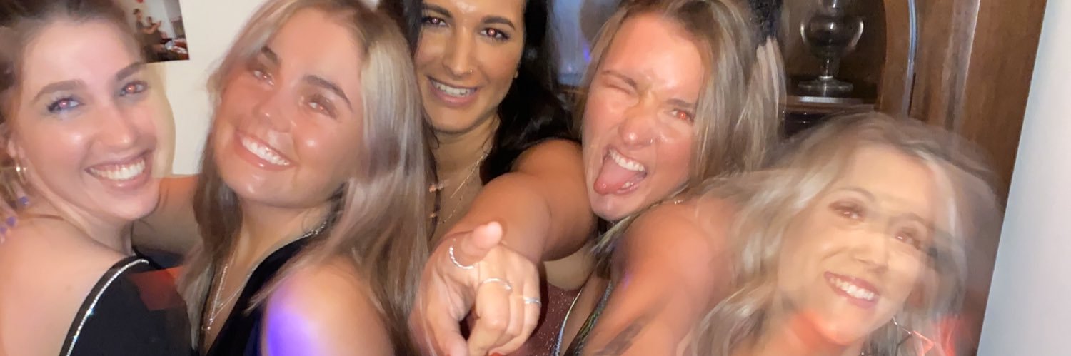 AlexxandraLee_'s profile banner image