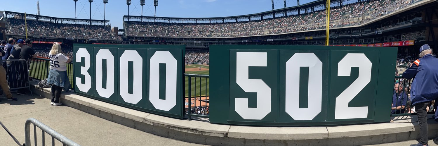 55erase's profile banner image