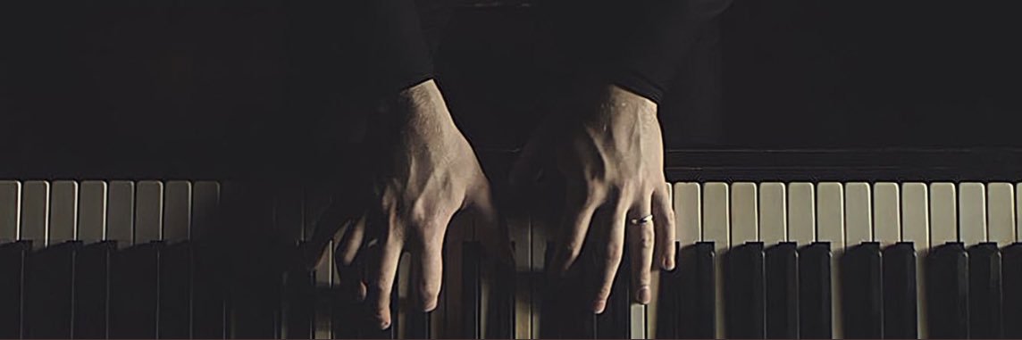 shsh366's profile banner image