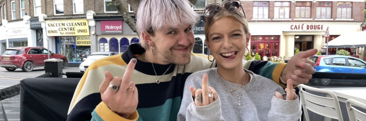 issyhole's profile banner image