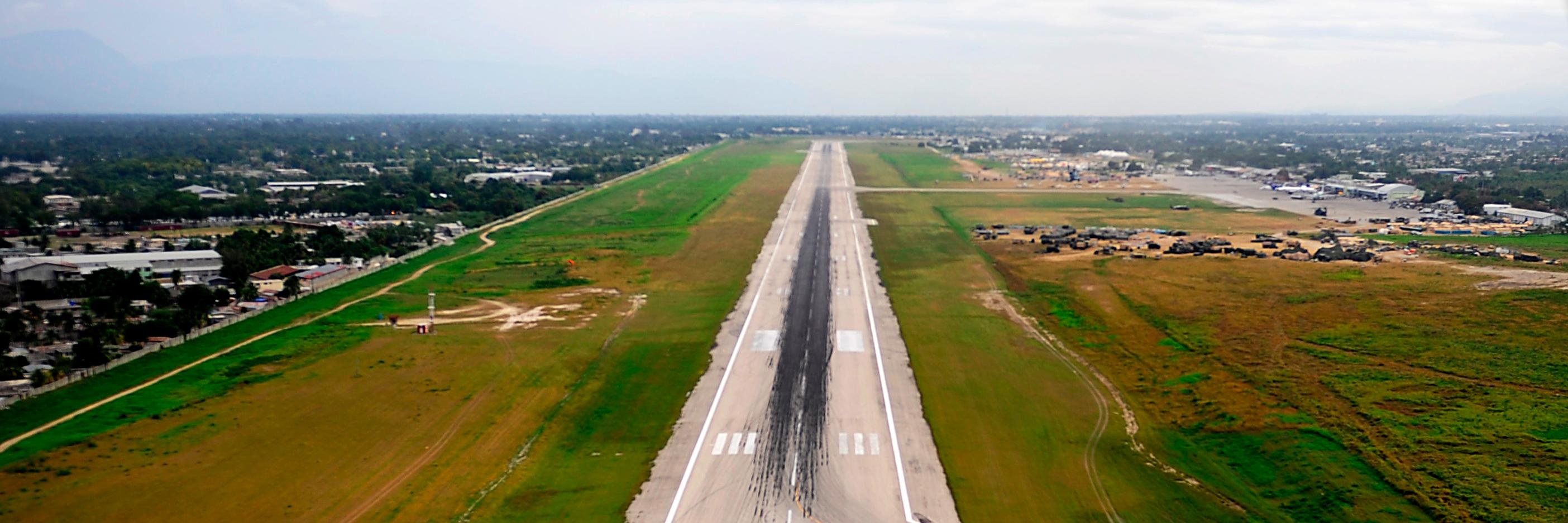 #avgeek retweets banner