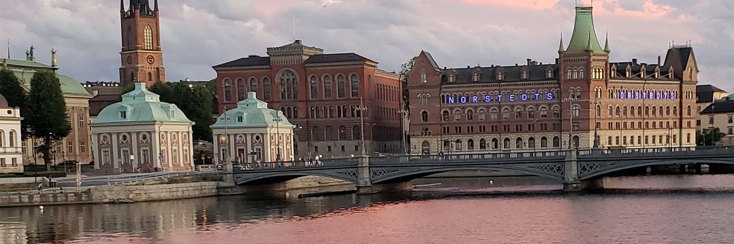 Picscels's profile banner image