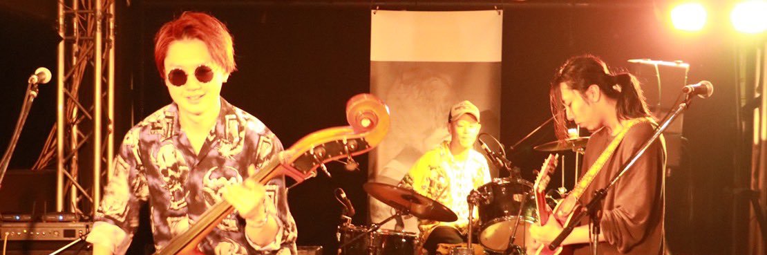 LoveAndBass's profile banner image