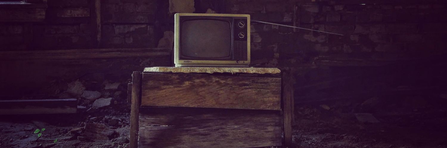 LittleOnnaV's profile banner image