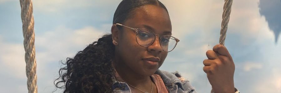 LoveeNeishaa's profile banner image