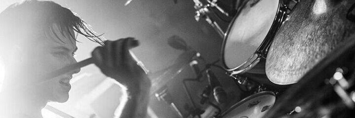 aziesenyon's profile banner image