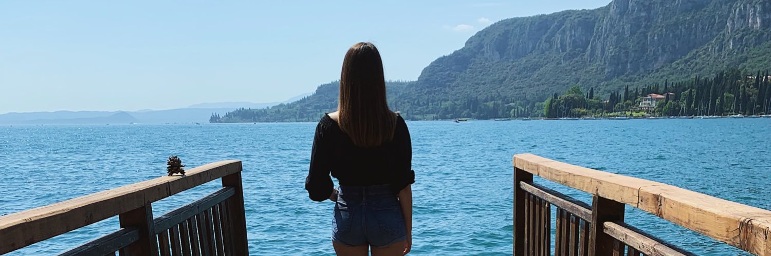 alinadiamondss's profile banner image