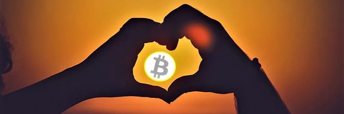 cryptosuitmoon's profile banner image