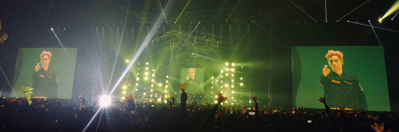 아유 banner