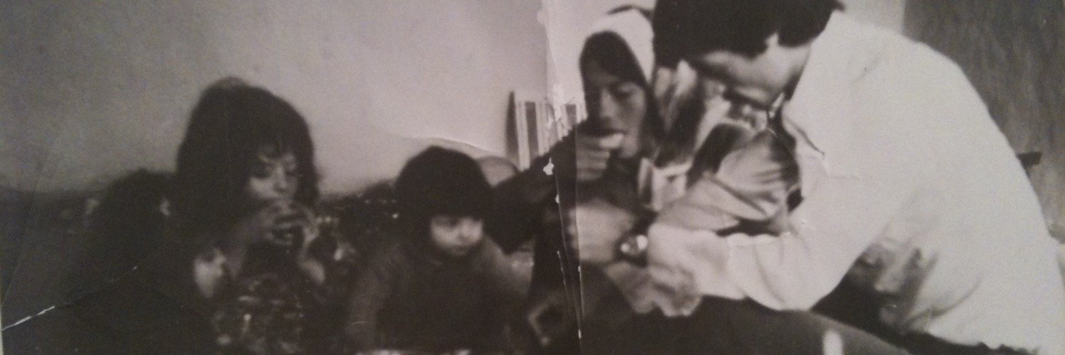 Dilsa Demirbag-Sten banner