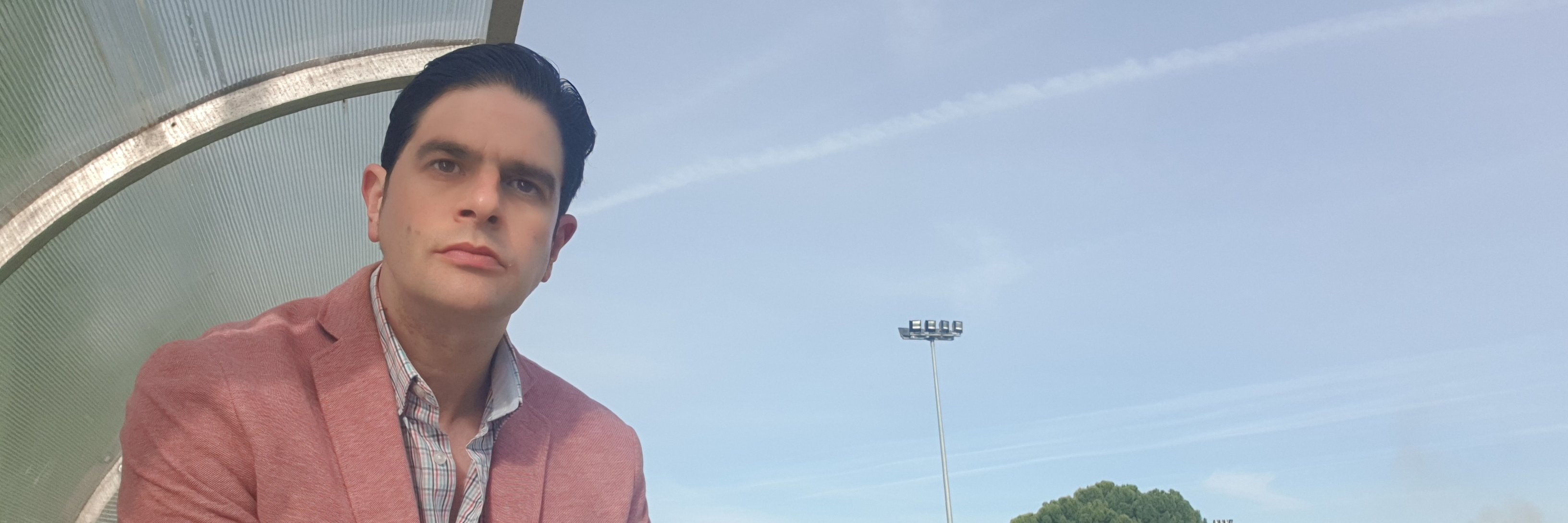 Roberto Antolín banner