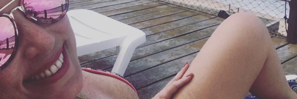 laraabdalla's profile banner image