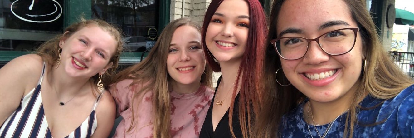ashlynwhite7's profile banner image