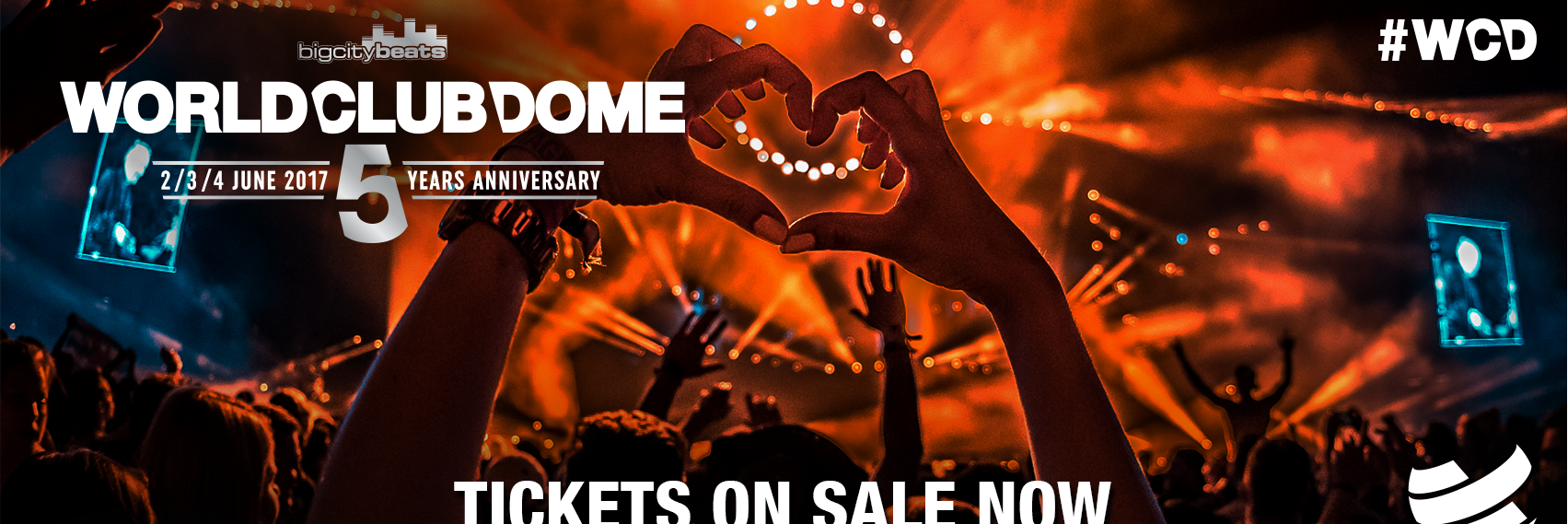 WORLD CLUB DOME banner