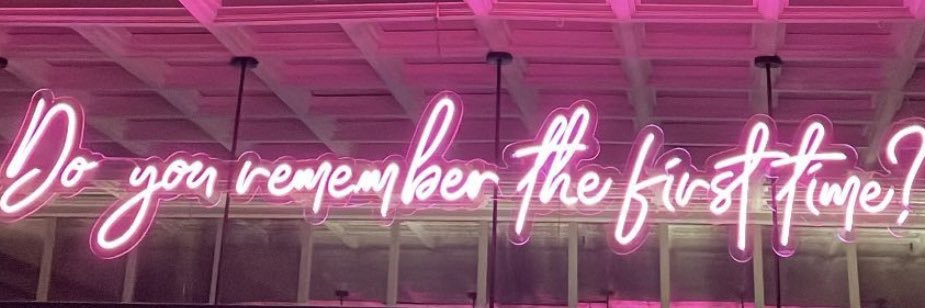 MARÍA 🌙 banner