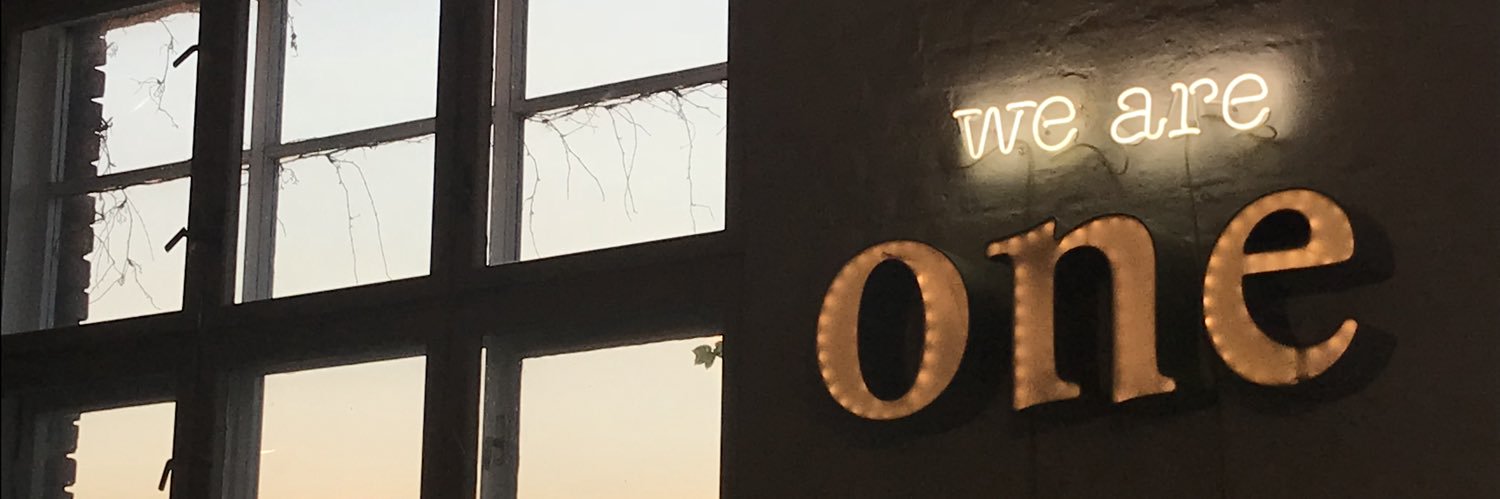 juliamiosga's profile banner image