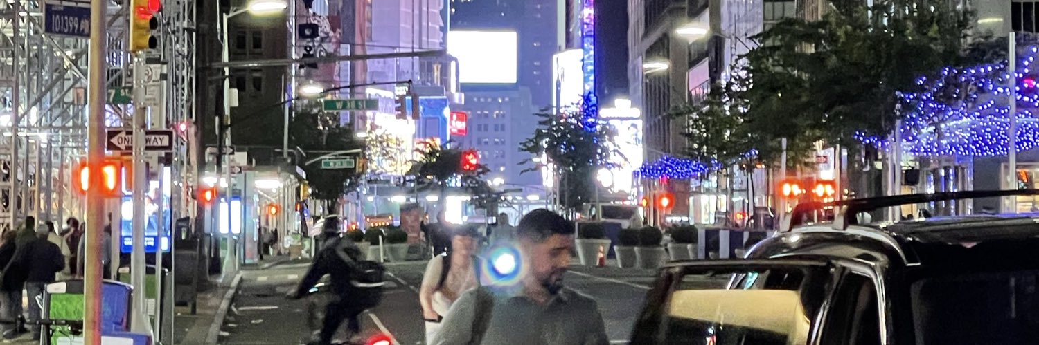 Deevo Henderson banner