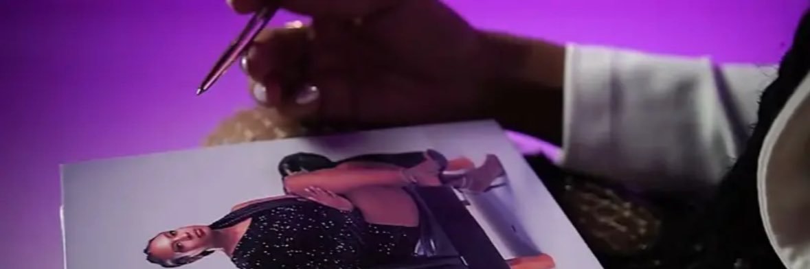 vanessaborgesvb's profile banner image