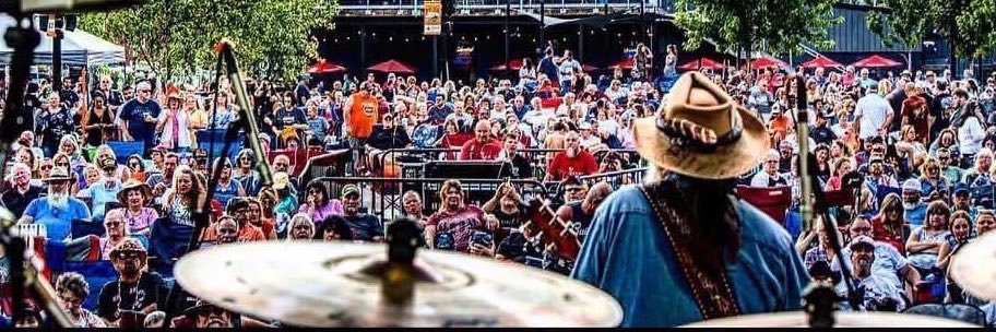 dallasmoore's profile banner image