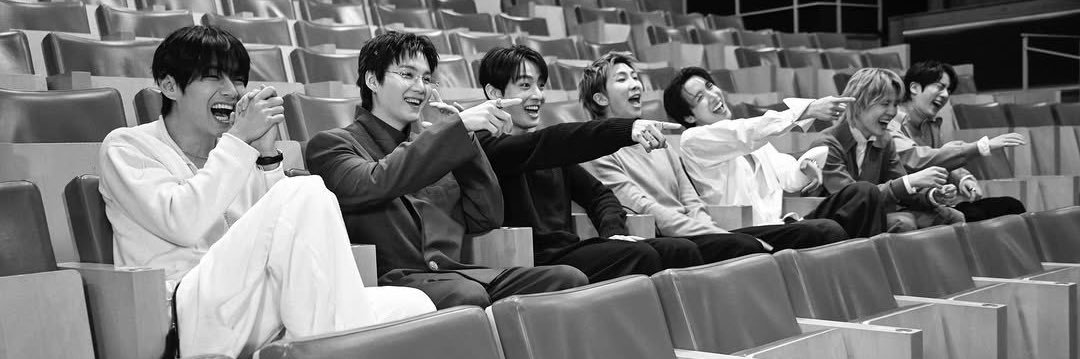 🕊 banner