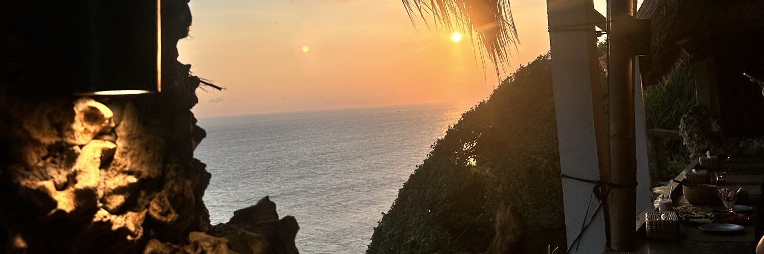 Ahzeyn_'s profile banner image