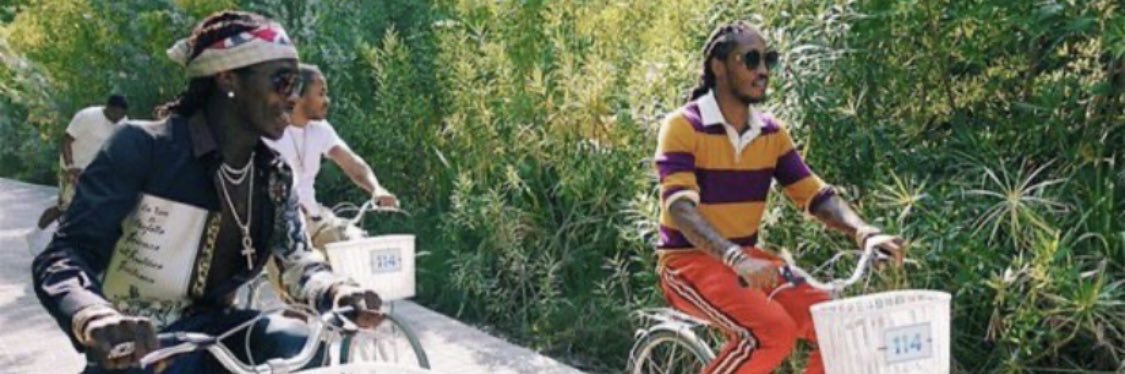 B banner