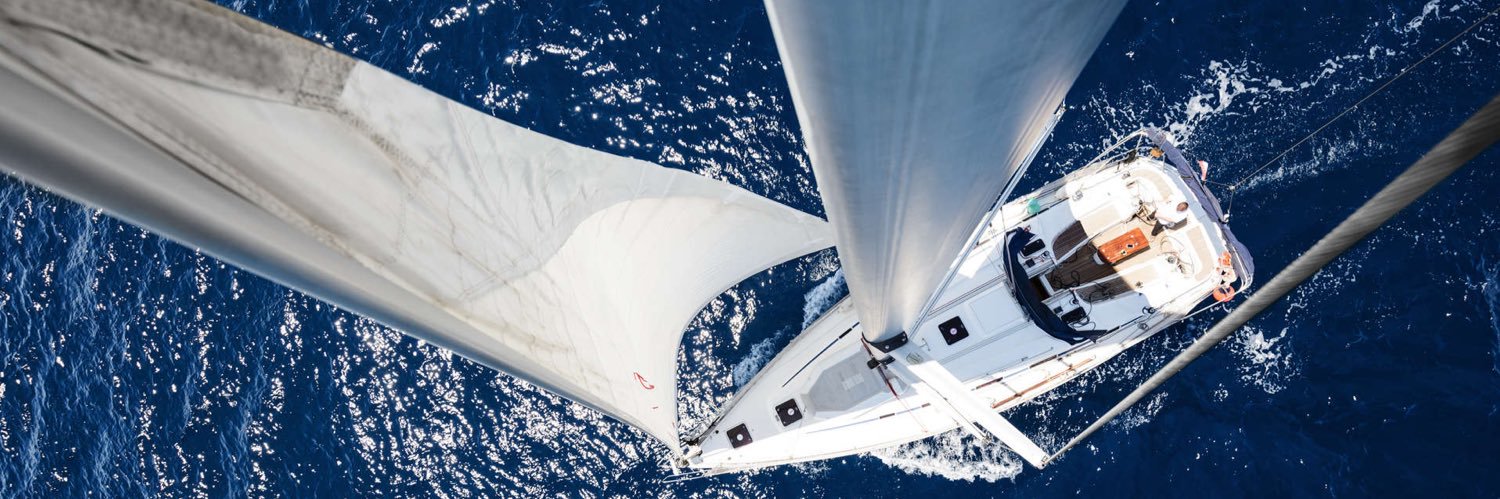 Tom Hall ☘️ banner