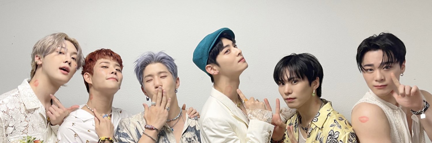 moon_ma_ng's profile banner image