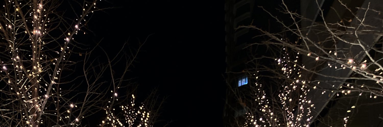 mo__re04's profile banner image