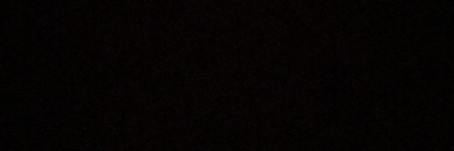 Undisincero's profile banner image