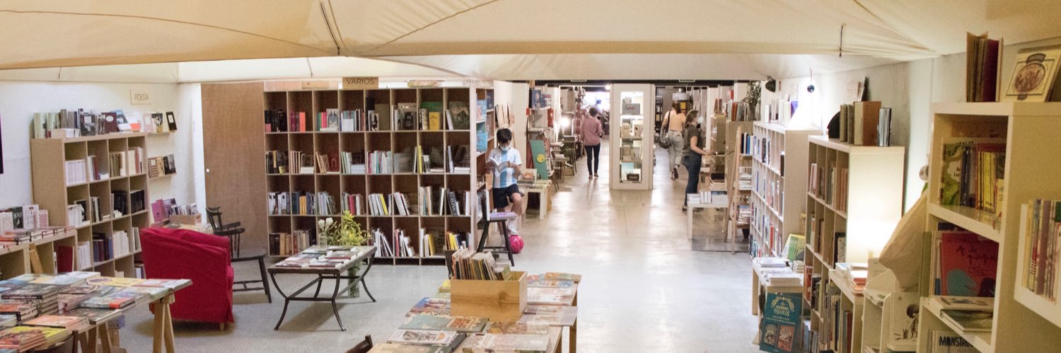 Moito Conto Librería banner