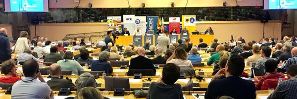 anna_arque Profile Banner