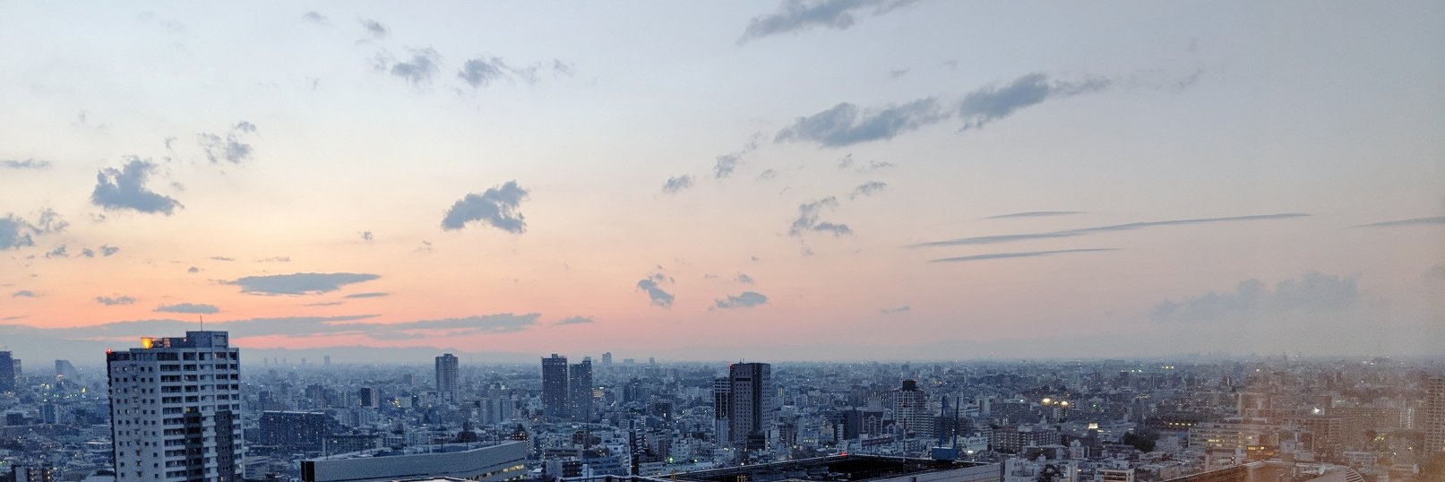 a__HOLIC's profile banner image
