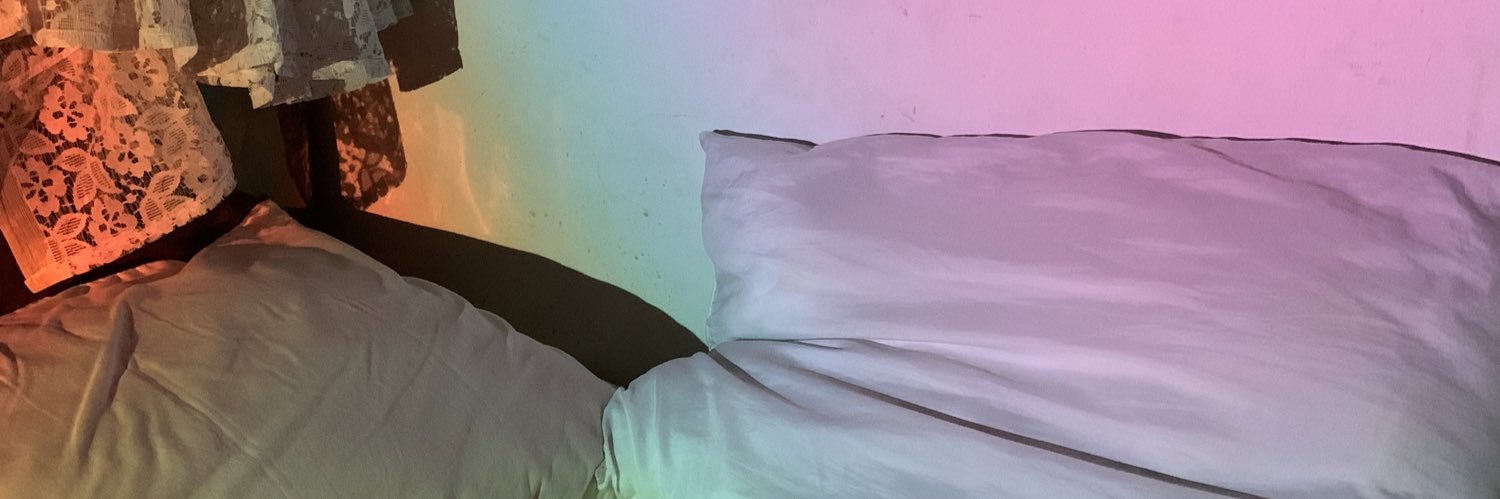 chenvtella's profile banner image