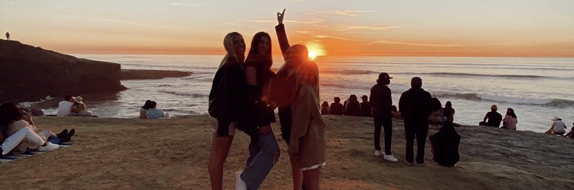 delanieavar's profile banner image