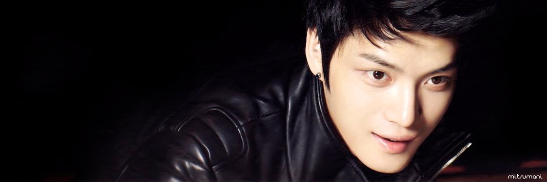 Music addict🌻 banner