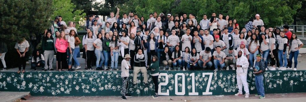 S E N I O R S banner