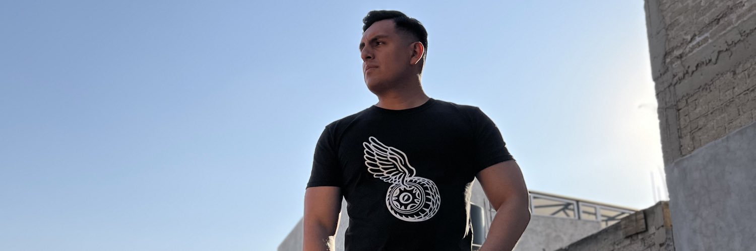 juenzasa's profile banner image