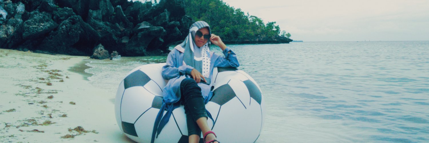 Lailatulkur's profile banner image