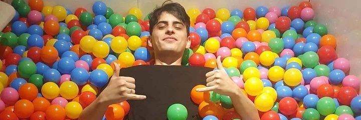 miborder_'s profile banner image