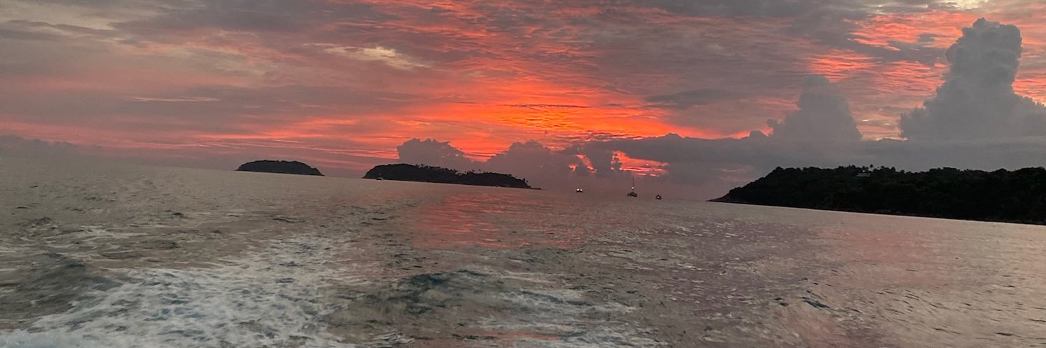 7m0od_97's profile banner image