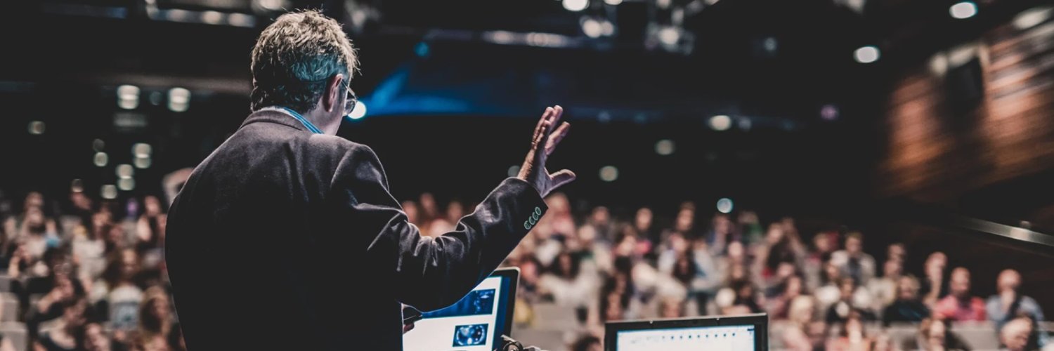 SlideSource's profile banner image