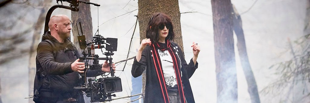 Lisa Ronaghan banner