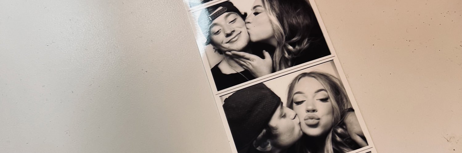 Madisonnoravetz's profile banner image