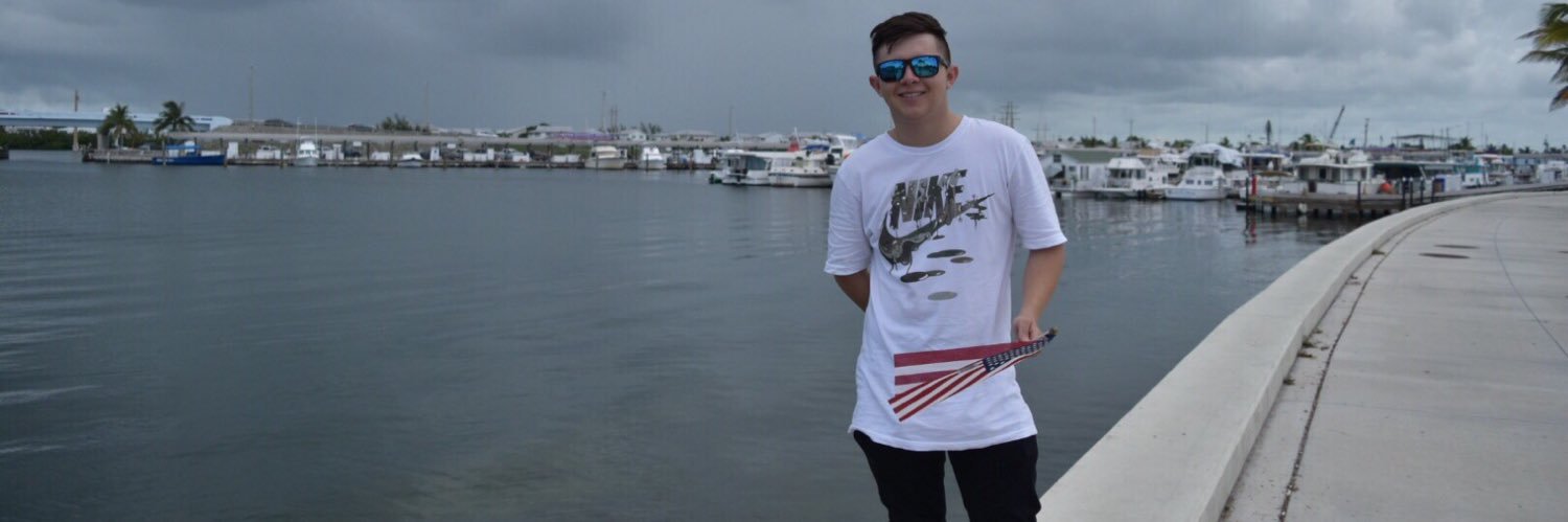 MarioVivas19_'s profile banner image